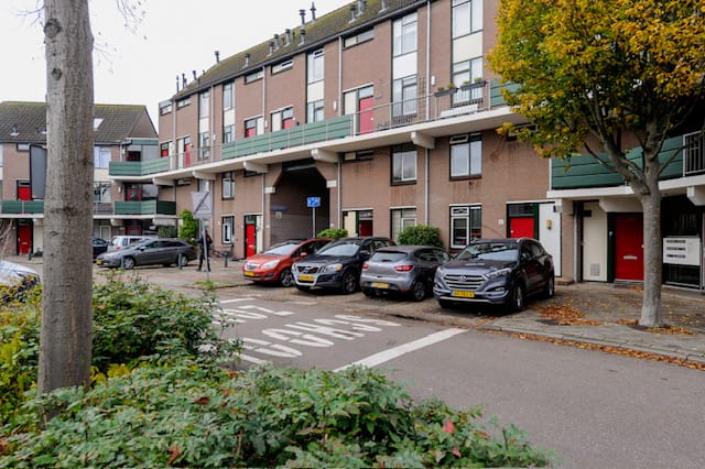 Photo 6 of Georges Bizetstraat 69