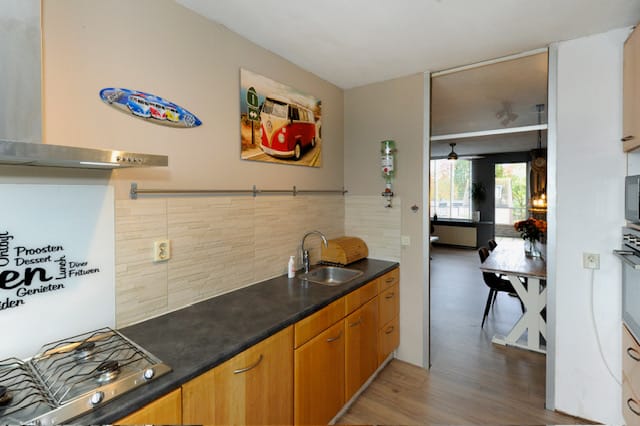 Photo 14 of Georges Bizetstraat 69