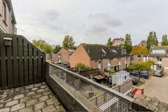 Photo 16 of Georges Bizetstraat 69