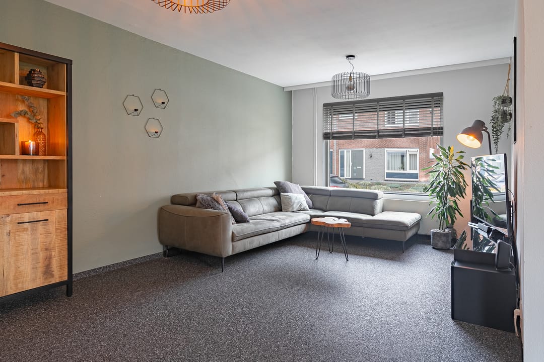 Foto 7 van Burg Strijkersstraat 20