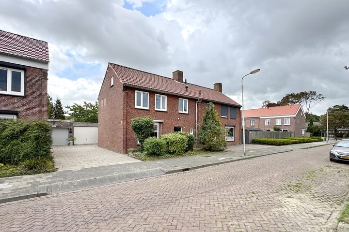 Photo 64 of Philips Willemstraat 37