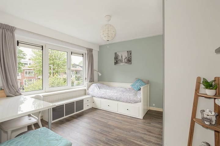 Photo 11 of Burgemeester Le Fèvre de Montignylaan 177