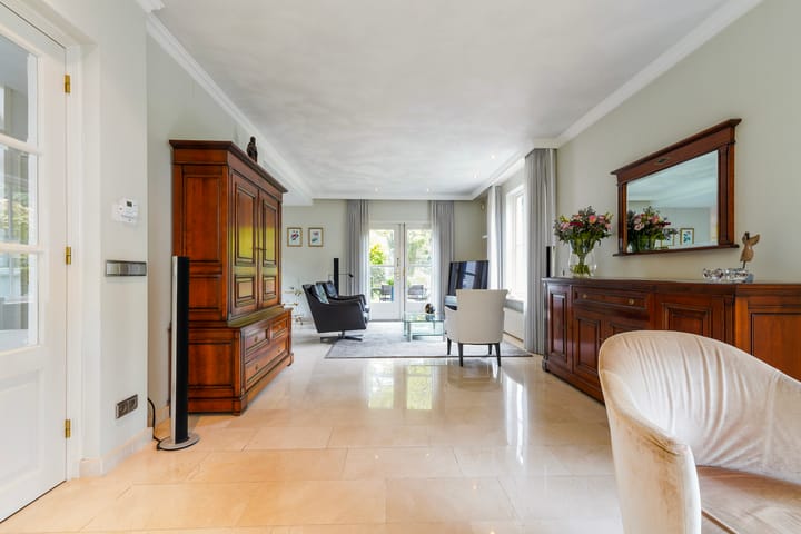 Foto 18 van van Brederodelaan 5