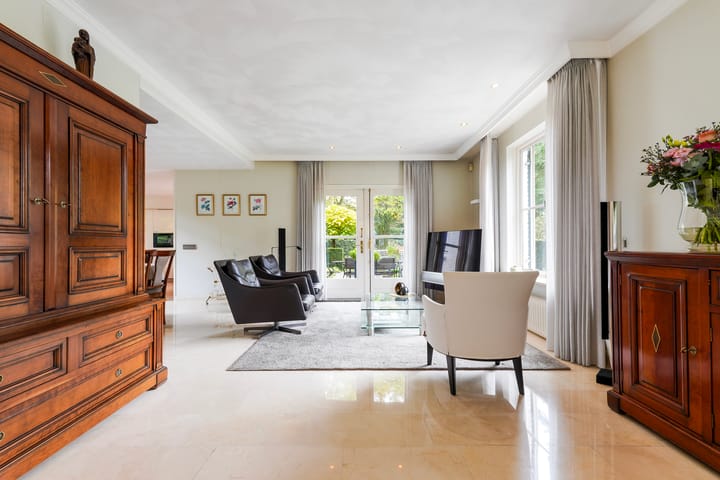 Foto 20 van van Brederodelaan 5