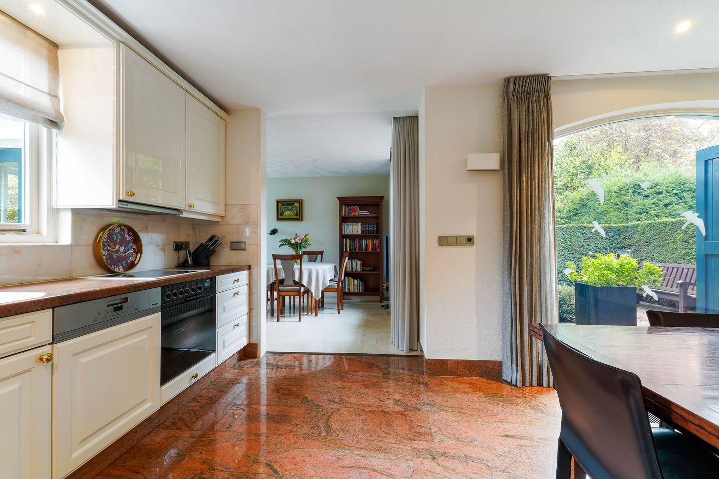 Foto 25 van van Brederodelaan 5