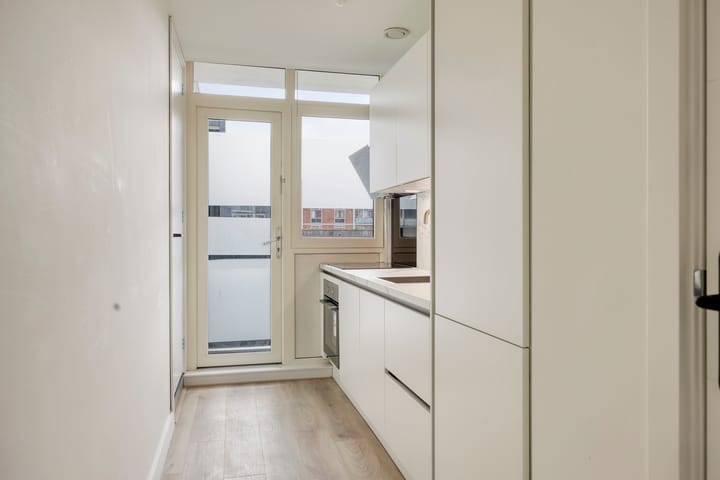 Foto 10 van Derkinderenstraat 55-2