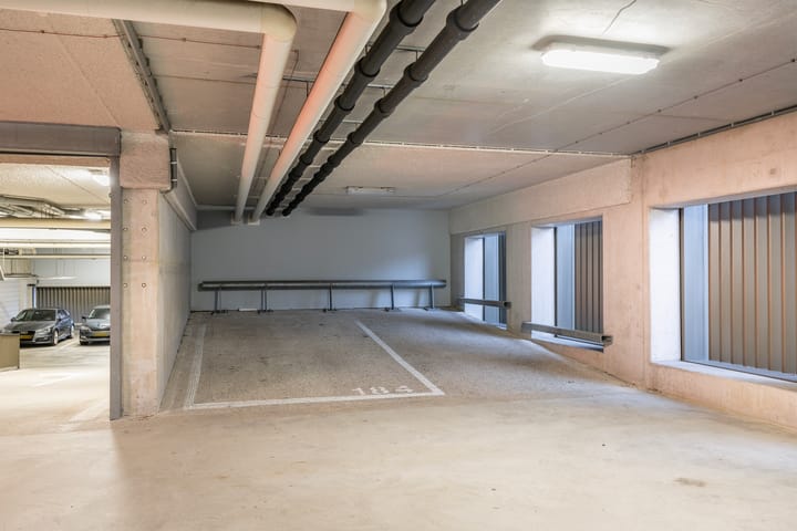 Foto 23 van De Monchyplein 6