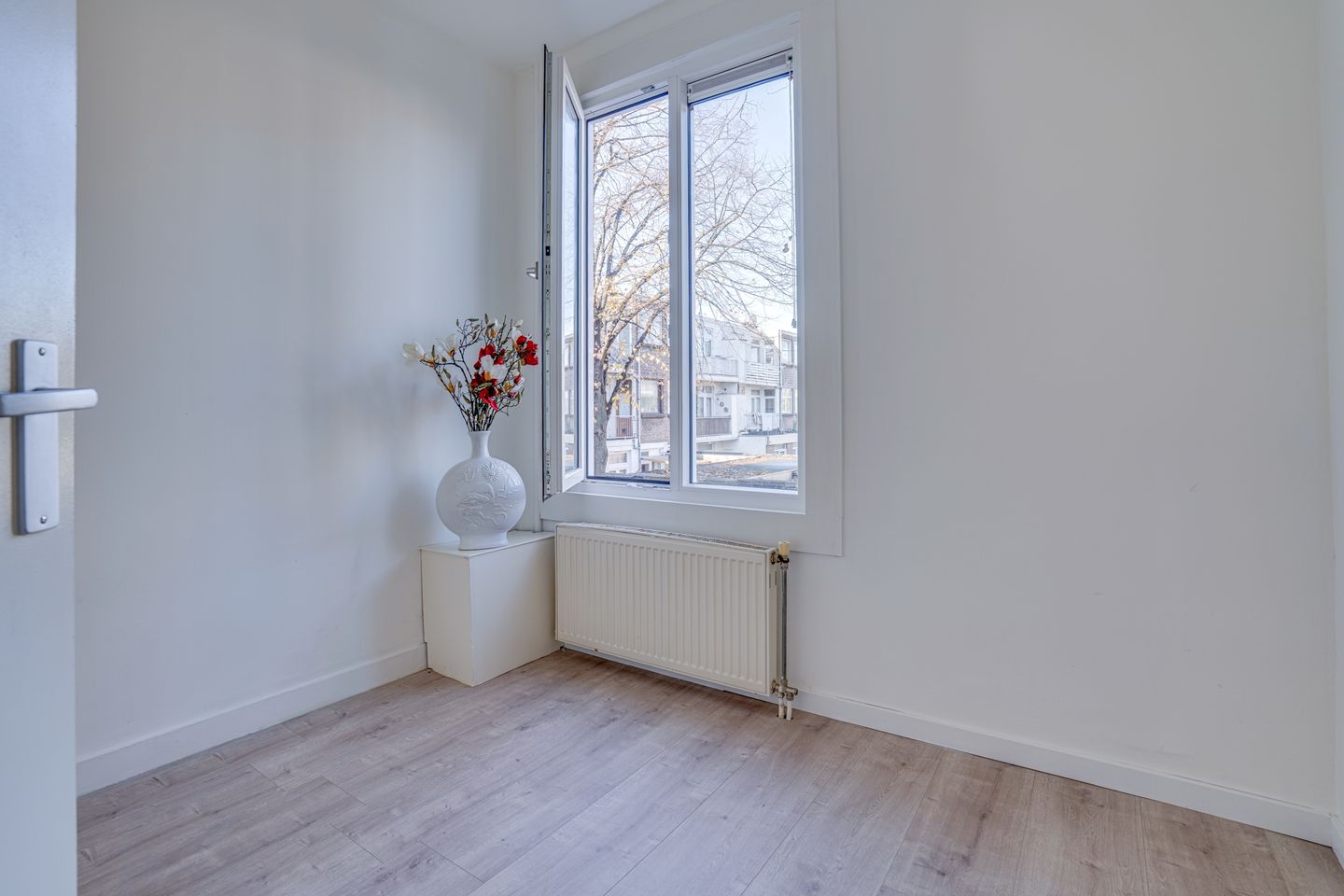 Photo 10 of Muiderbergsestraat 24