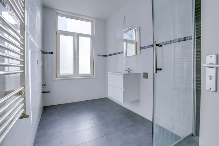 Photo 18 of Muiderbergsestraat 24