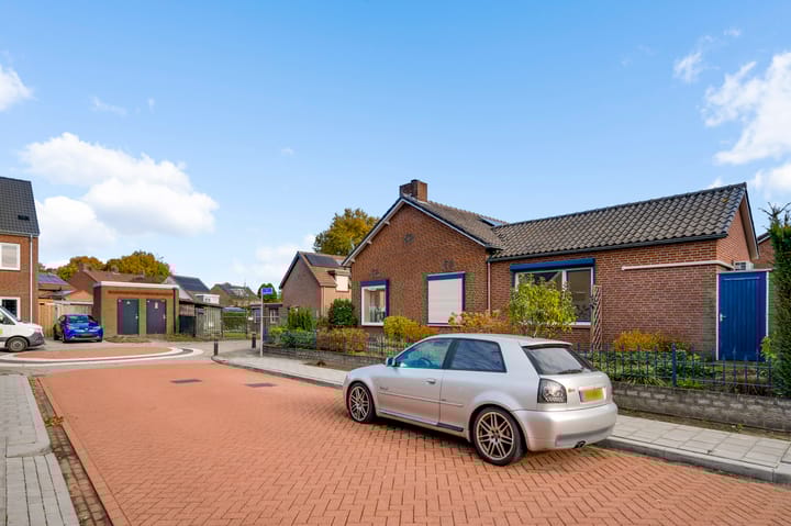 Photo 5 of Johan Hofmanstraat 8