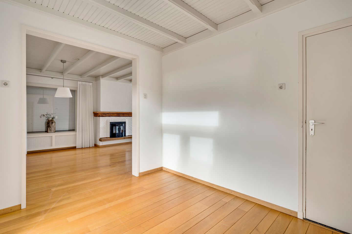 Photo 10 of Johan Hofmanstraat 8