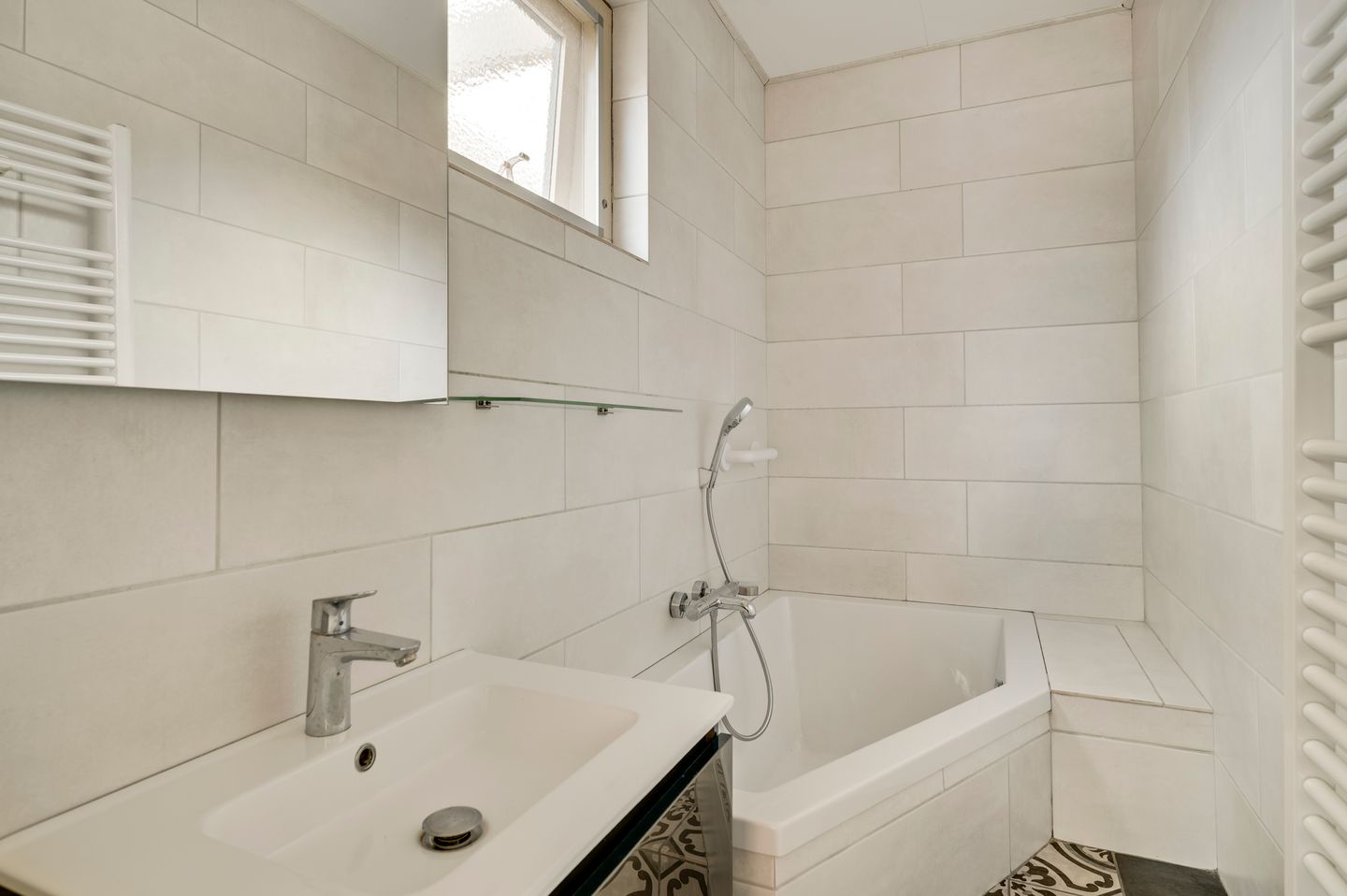 Photo 20 of Johan Hofmanstraat 8