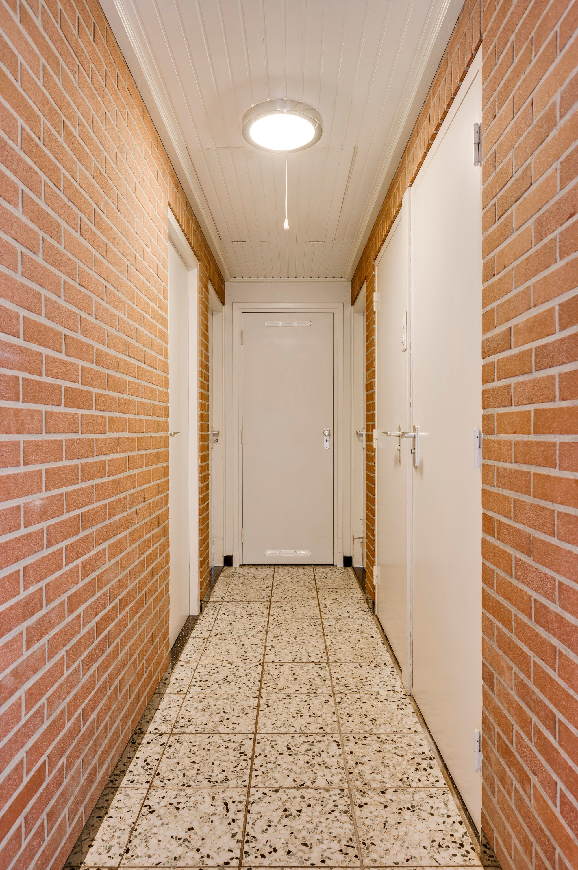 Photo 27 of Johan Hofmanstraat 8