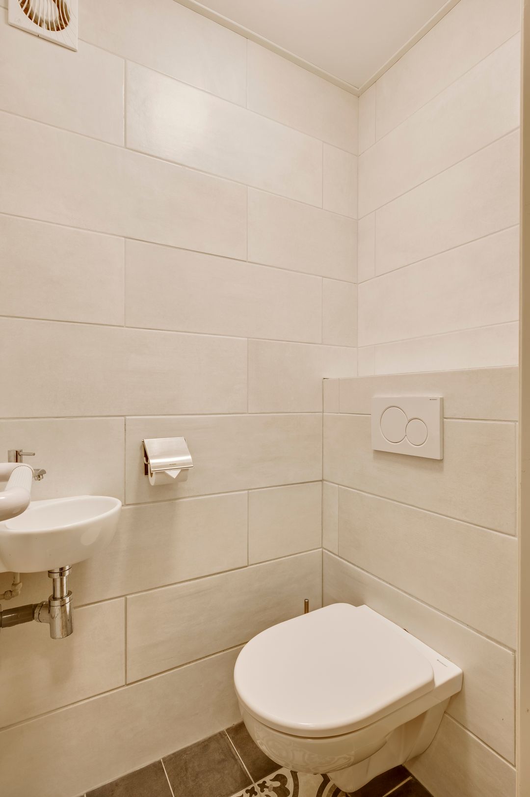 Photo 28 of Johan Hofmanstraat 8