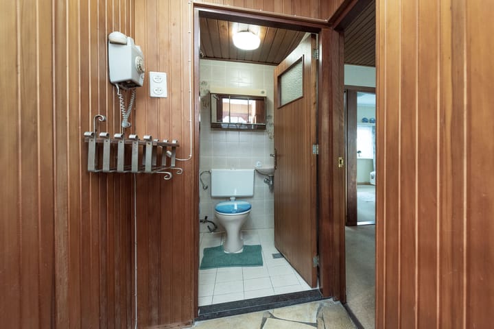 Photo 10 of Oosteinderweg 569