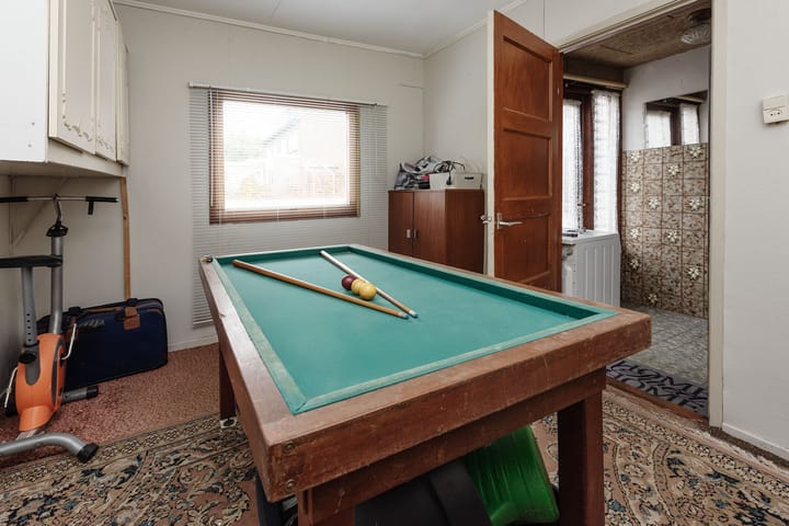 Photo 12 of Oosteinderweg 569