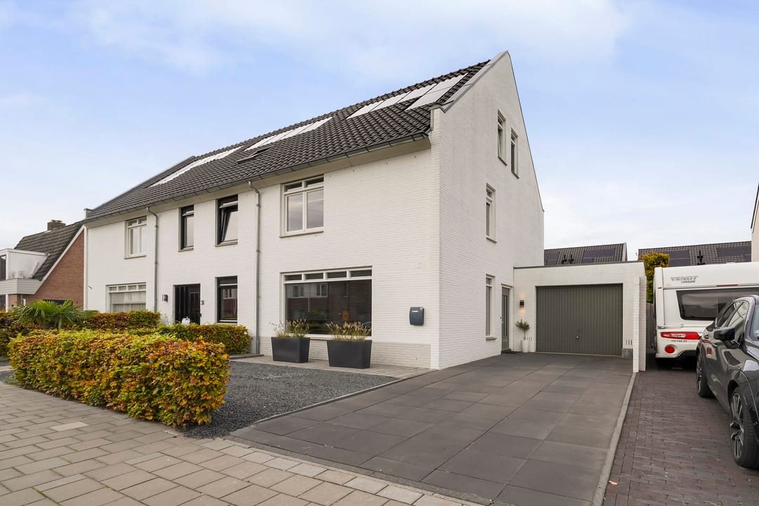 Foto 1 van Monseigneur Völkerstraat 33