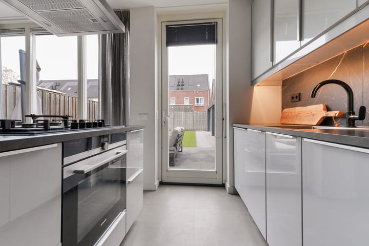 Photo 20 of Monseigneur Völkerstraat 33