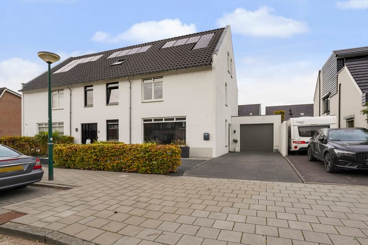 Photo 50 of Monseigneur Völkerstraat 33