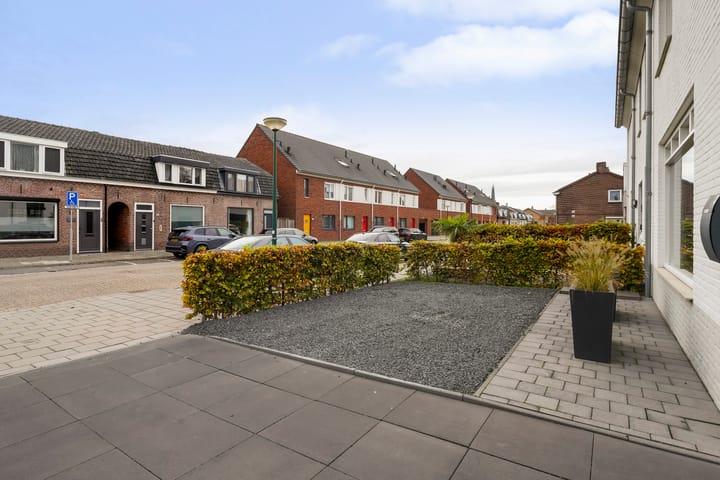 Photo 53 of Monseigneur Völkerstraat 33