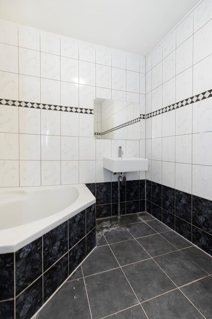 Photo 16 of Leerdamhof 112