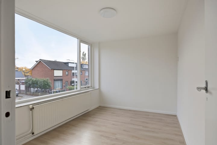 Photo 13 of Magnoliastraat 40