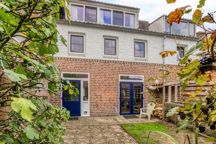 Foto 22 van Bikkelkampplein 1