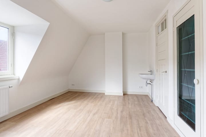 Photo 17 of Johann Keplerstraat 13-1