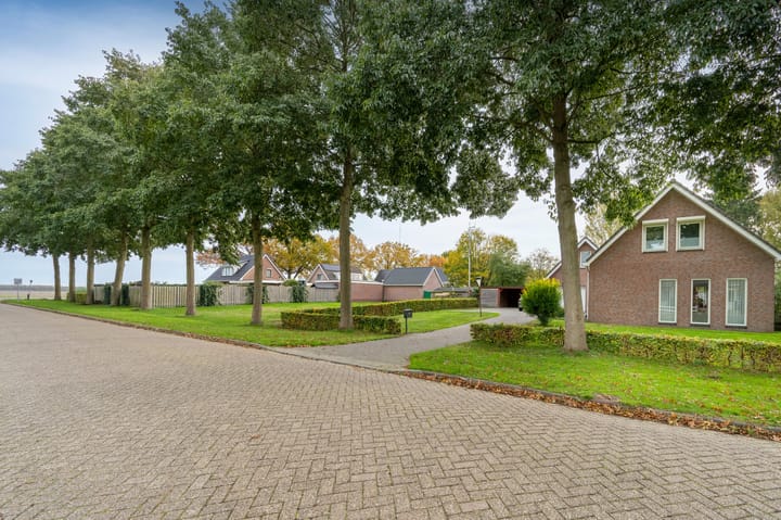 Foto 11 van De Doorlaat ong. (naast nr. 7)