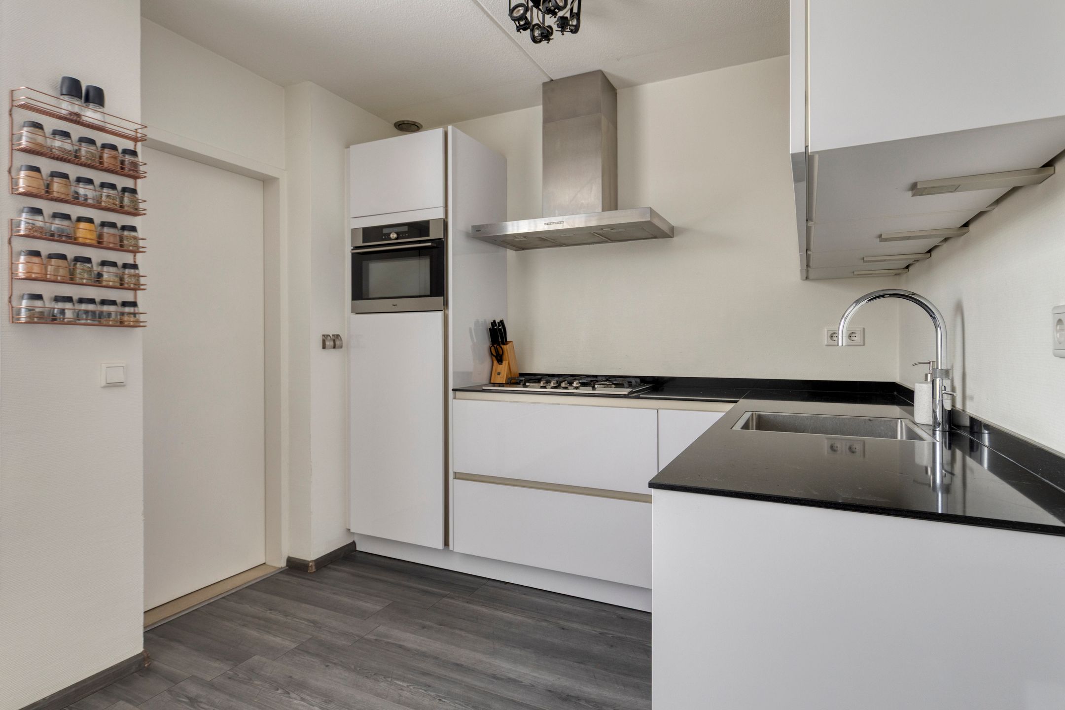 Foto 18 van Jacob Jordaensstraat 14