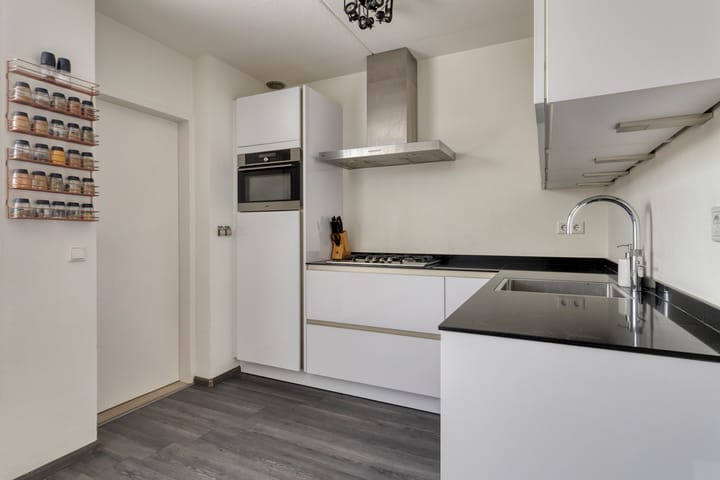 Foto 18 van Jacob Jordaensstraat 14