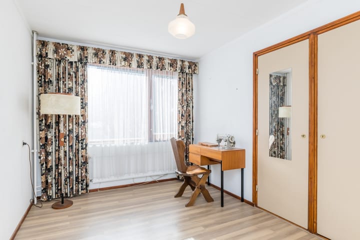 Photo 15 of Burg. Ritzenstraat 6