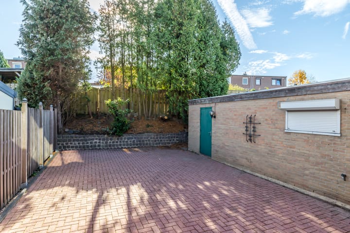 Photo 21 of Burg. Ritzenstraat 6