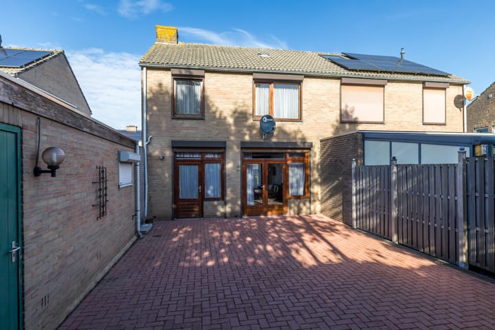 Photo 22 of Burg. Ritzenstraat 6