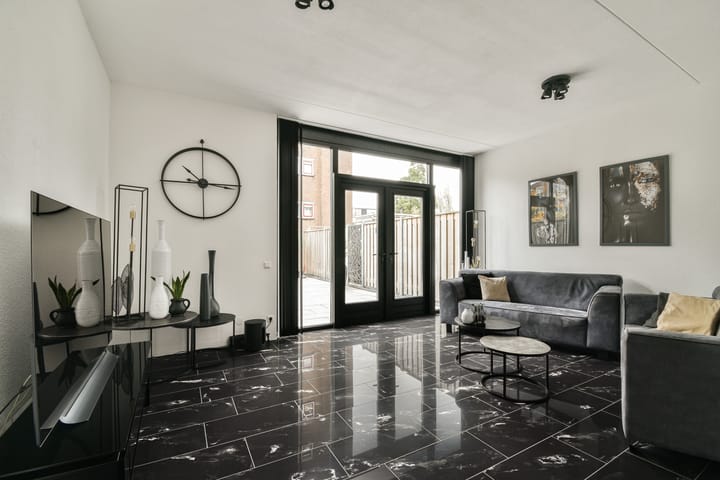 Photo 5 of mr. Verschuurstraat 33