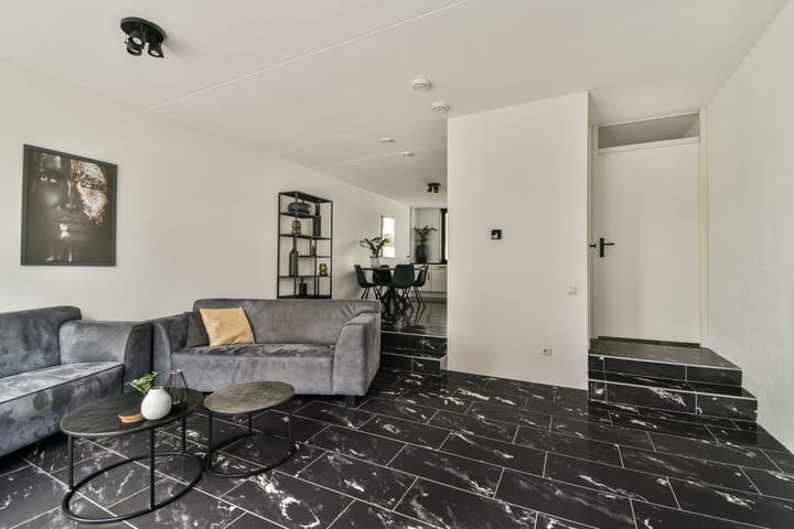 Photo 6 of mr. Verschuurstraat 33