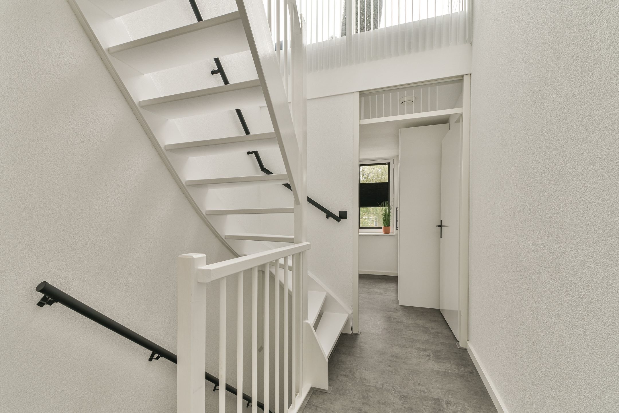 Foto 15 van mr. Verschuurstraat 33