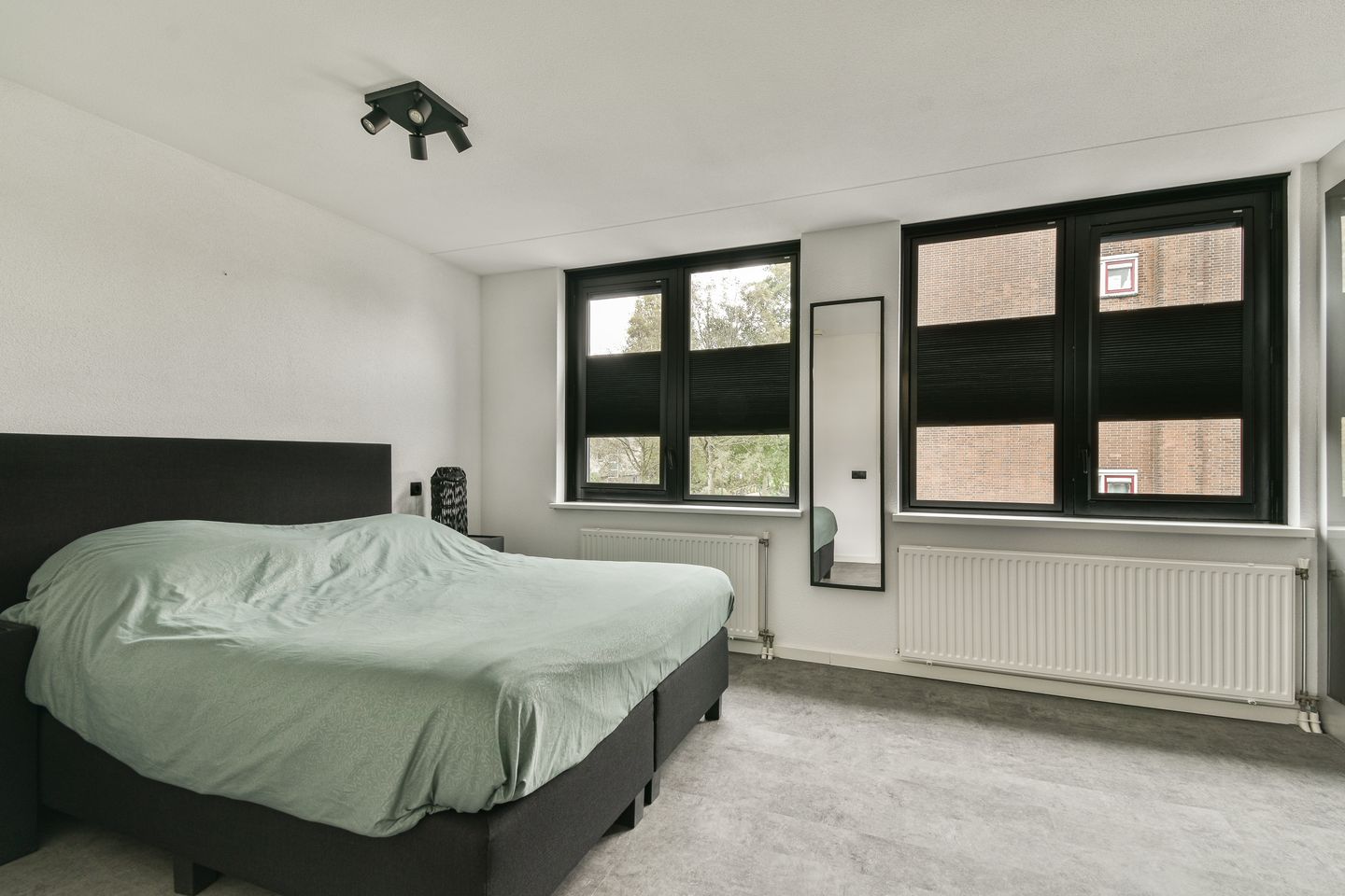 Foto 19 van mr. Verschuurstraat 33