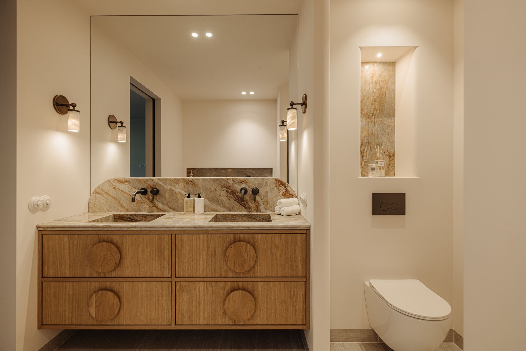 Foto 18 van Nicolaas Maesstraat 38-3