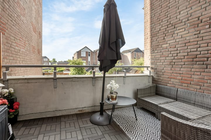 Photo 3 of Goudmos 86