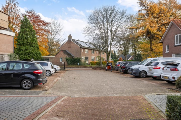 Foto 43 van Larixweg 18