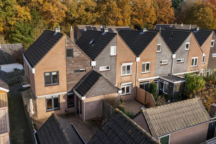 Foto 45 van Larixweg 18