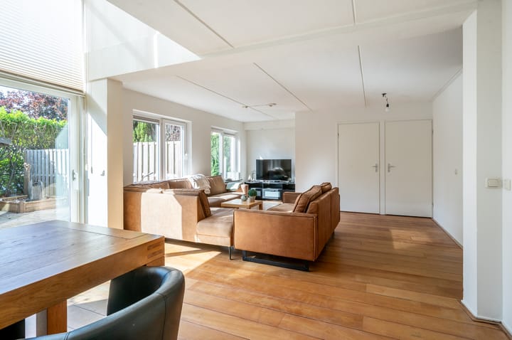 Foto 11 van Regenboogweg 72