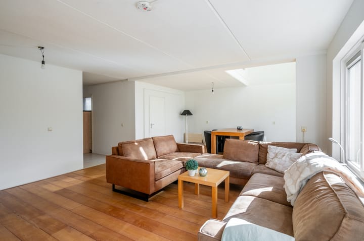 Foto 13 van Regenboogweg 72