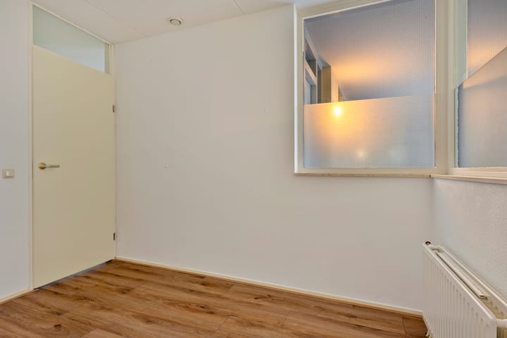 Foto 15 van Curiestraat 33