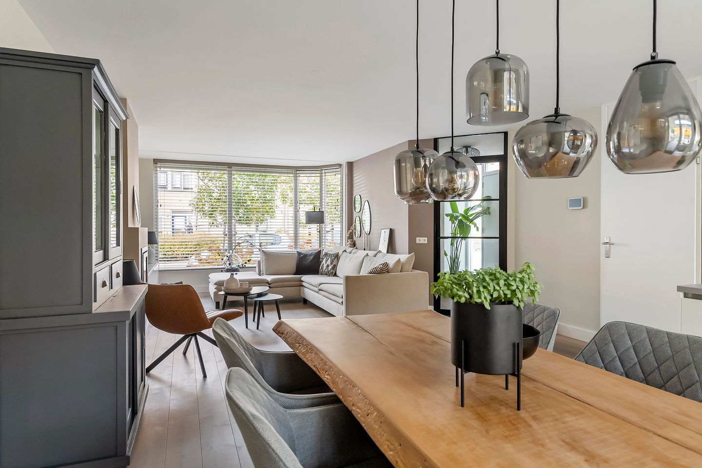 Foto 25 van Zonnedauw 51