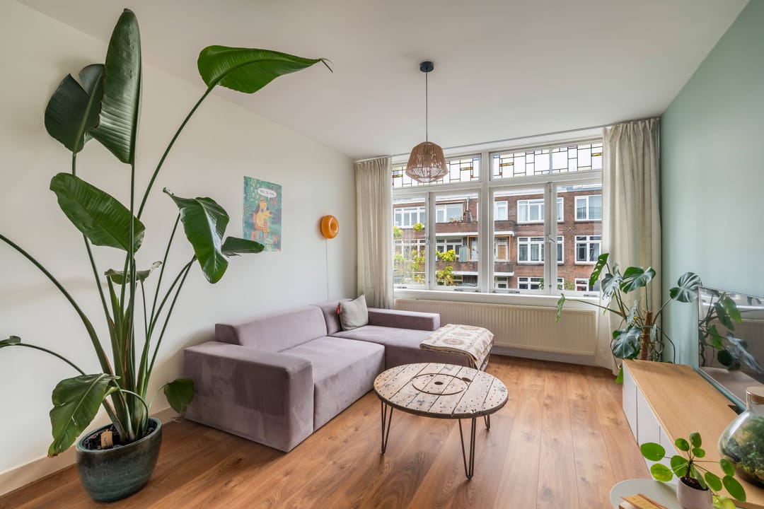 Photo 8 of Bisschopstraat 25-C