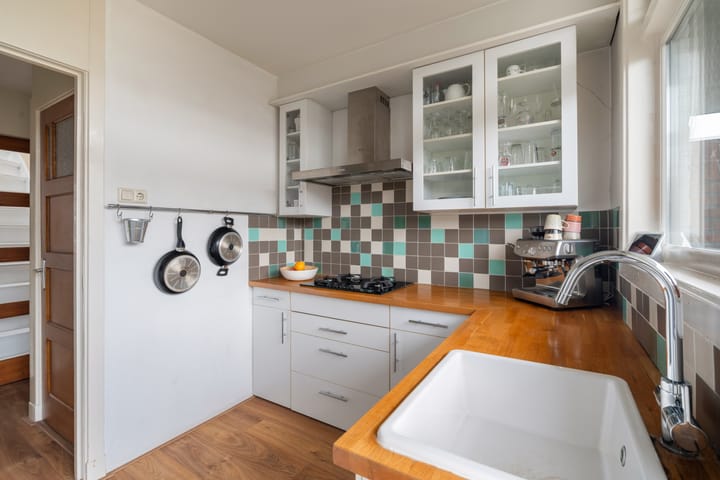 Foto 16 van Bisschopstraat 25-C