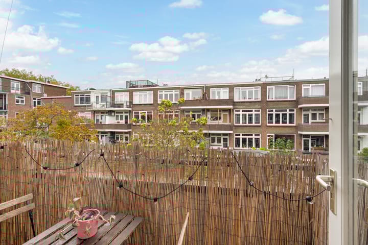 Foto 18 van Bisschopstraat 25-C