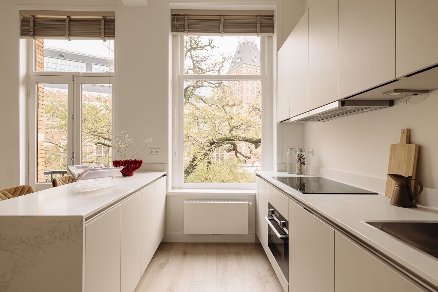 Photo 4 of Jan Luijkenstraat 6-2